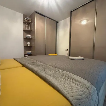 Modern & Comfy With Easy Access To Center 布拉迪斯拉发
